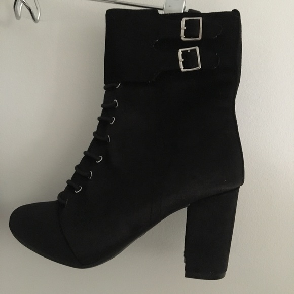 Black velvet ankle bootie with buckle detail - Picture 2 of 6